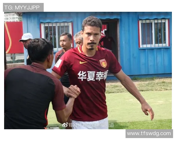 重庆篮球队在精英赛中以81分稳居积分榜首位